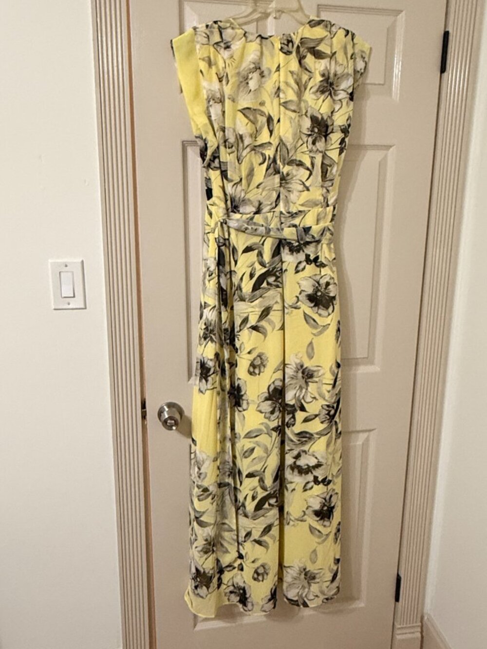 White House Black Market Yellow and Black Floral Wrap Flowy Maxi Dress sz 16 - Picture 3 of 7